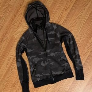 Athleta Camo Triumph Hoodie